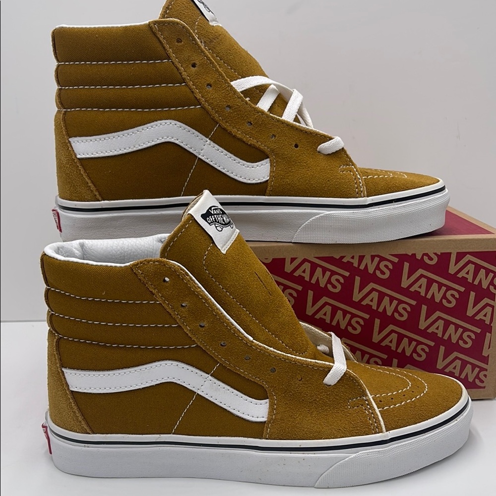 Vans Men’s High-Top Sneakers in Mustard White Sk8-Hi
Color Theory Golden Brown - Picture 3 of 16